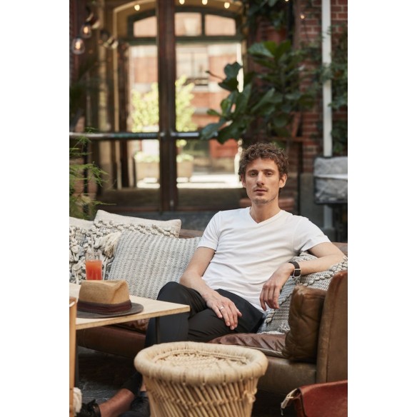 T-SHIRT CLIQUE BASIC-T V-NECK