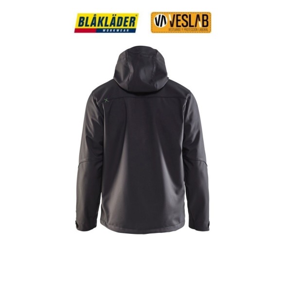 chaqueta softshell con capucha 2