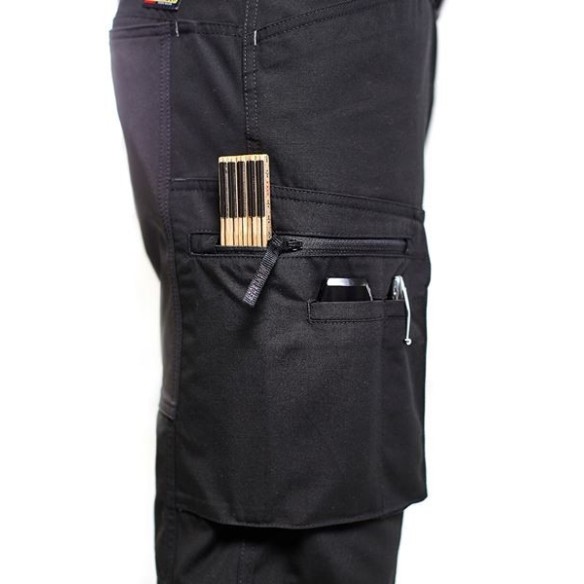 Pantalons de servei i manteniment. Distribuïdor Blaklader.