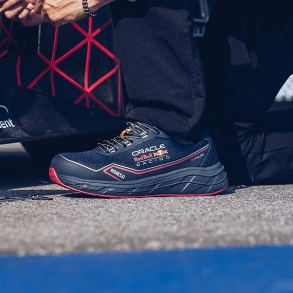 Milton Red Bull Safety Shoes | Sparco Teamwork |Veslab