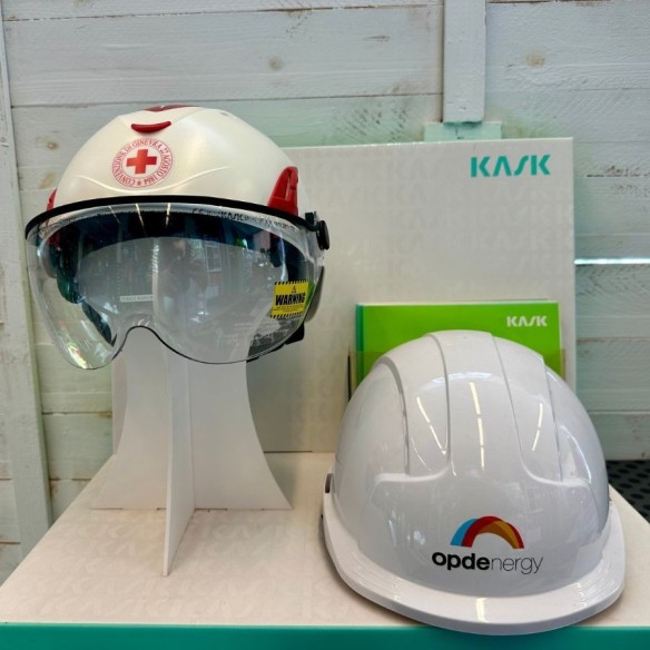 Vyniled 1 colour customized helmet