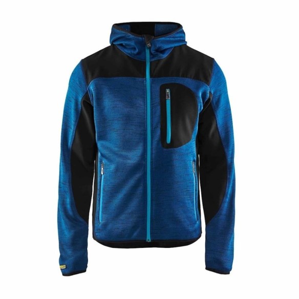 Robe Tricotée a Capuche