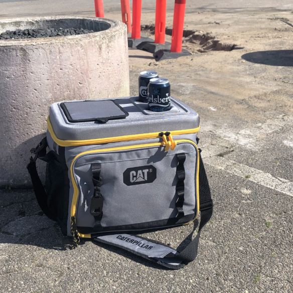 Bossa tèrmica CAT GP-63486A | Gran capacitat i porta-gots | Veslab