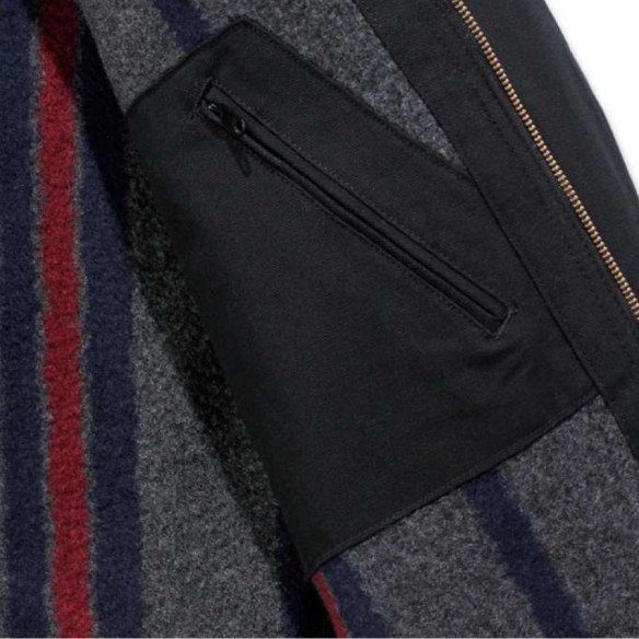 Chaqueta Carhartt Duck Detroit forrada bolsillo negra