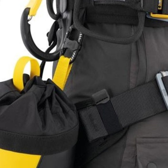 Mosquetó Petzl Mino amb accessoris | Protecció en alçada