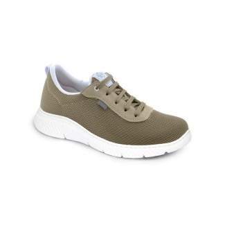 Dian Seul | Lightweight slip-resistant medical and hospitality shoe