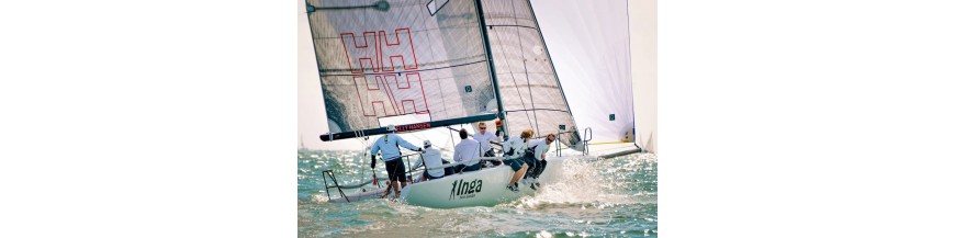 Vente de vêtements de sport pour la pratique de la voile et de la voile.